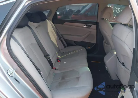 2015 Hyundai Sonata Se z USA, uszkodzony, nr VIN 5NPE24AF7FH006559